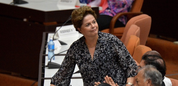 A ex-presidente Dilma Rousseff em julho, durante visita a Cuba - Yamil Lage - 15.jul.2018/AFP