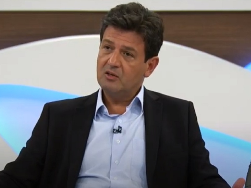 Mandetta: 'Bolsonaro tomou decisão consciente que colocou vidas em risco'