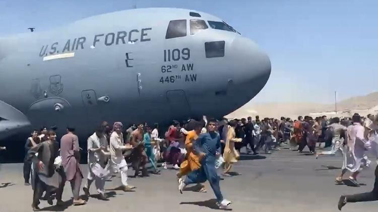 Tumulto no aeroporto de Cabul, no Afeganistão - Reprodução - Reprodução