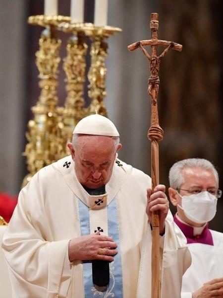 Papa Francisco em primeira celebração de 2022, na Basílica de São Pedro, no Vaticano - Tiziana Fabi/AFP
