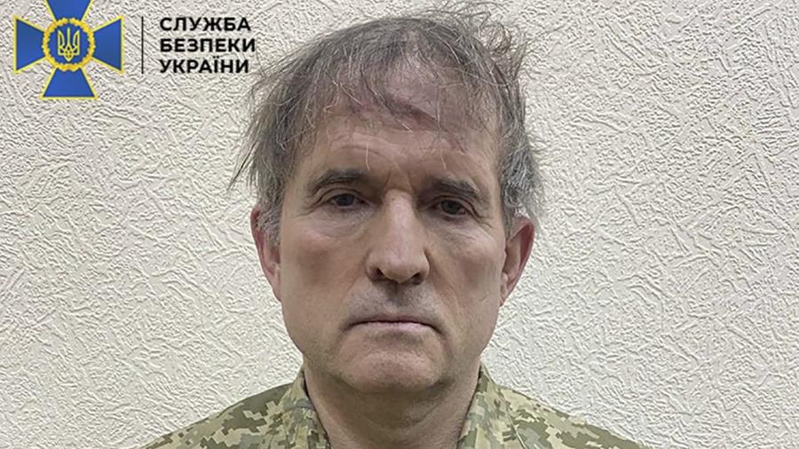 Viktor Medvedchuk, líder de um partido pró-Rússia banido que enfrentava acusações de traição. - AFP PHOTO / SECURITY SERVICE OF UKRAINE
