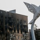 Apr 18.22 - A pigeon-shaped light pole is seen on Freedom Square near an apartment block badly damaged during the Ukraine-Russia conflict in the port city of Mariupol in southern Ukraine - ALEXANDER ERMOCHENKO/ REUTERS