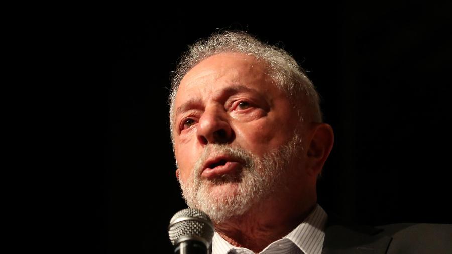Presidente eleito Lula usará a camisa 13 - 10.nov.2022 - Fátima Meira/Futura Press/Estadão Conteúdo