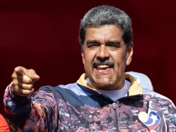 Maduro diz que manifestantes são 'drogados e armados' e promete punição