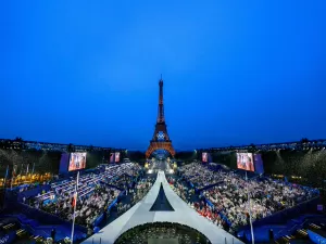Olimpíada transforma Paris em maior palco do mundo e celebra a diversidade