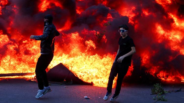Estudantes albaneses realizam protesto contra o governo em Tirana 14 de outubro de 2026 REUTERS/Florion Goga Estudantes albaneses realizam protesto contra o governo em Tirana 14 de outubro de 2026 REUTERS/Florion Goga