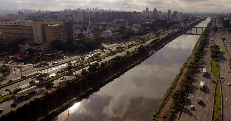 5.645 mortes no Estado | SP: Marginais têm 35 mortos em 2017; 2 em cada 3 são motociclistas