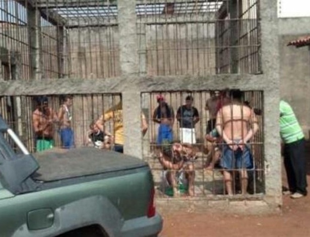 Jaula a céu aberto em delegacia de Barra do Corda (MA), onde preso morreu - Defensoria Pública do Maranhão/Divulgação