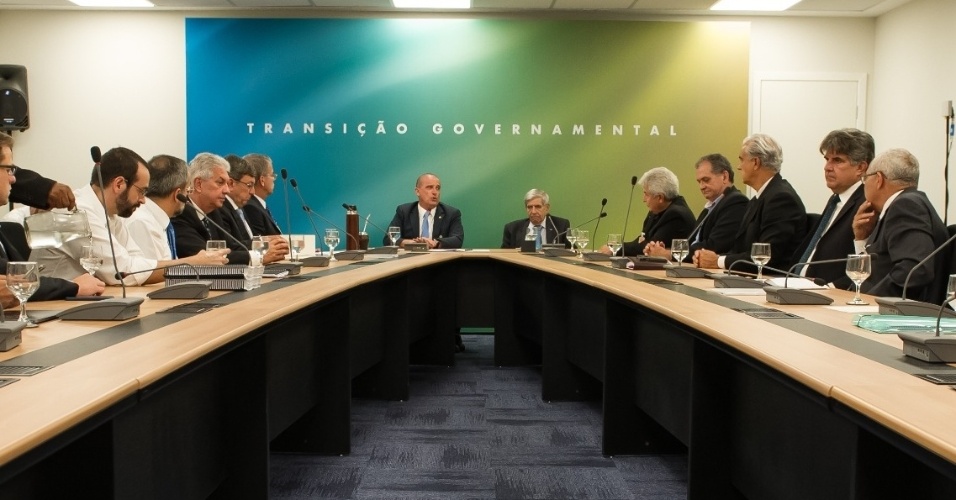 Presidente eleito do Brasil | Com 27 nomes, equipe de transição de Bolsonaro tem 3 de seus ministros