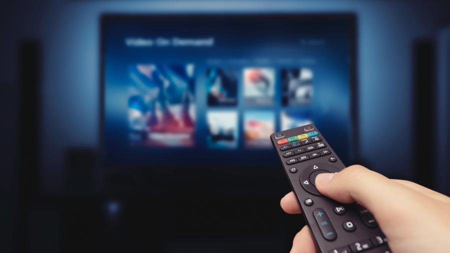 Ter o roteador próximo à smart TV pode melhorar a qualidade da transmissão do serviço de streaming