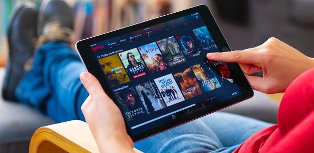 Netflix deve começar a cobrar por compartilhamento de senhas no 1º