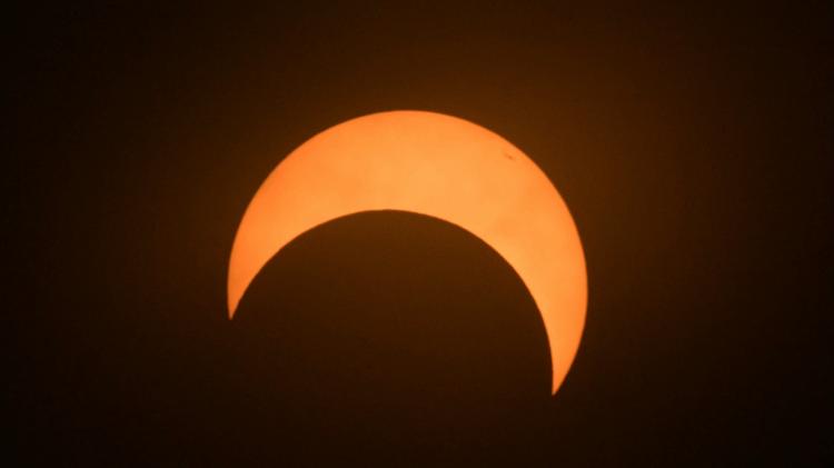 Eclipse anular solar visto de Puerto San Julian, na Argentina