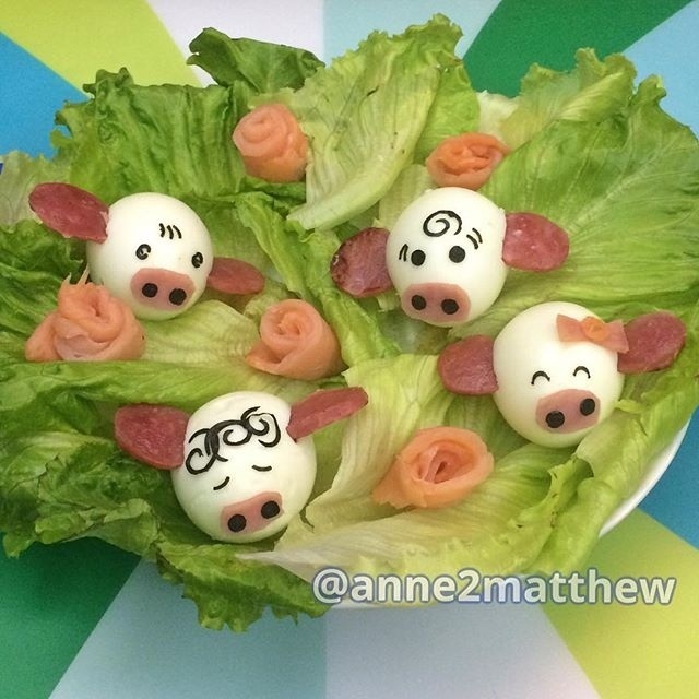 17.set.2015 - Anne Widya é uma criativa cozinheira de Hong Kong que faz arte com comida e posta em seu perfil no Instagram (@anne2matthew). Além de dar água na boca, faz bem aos olhos