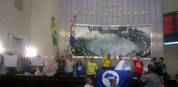 05.mai.2016 - Estudantes ocuparam o plenário da ALE  - Associação dos Estudantes Secundaristas de Alagoas/Divulgação