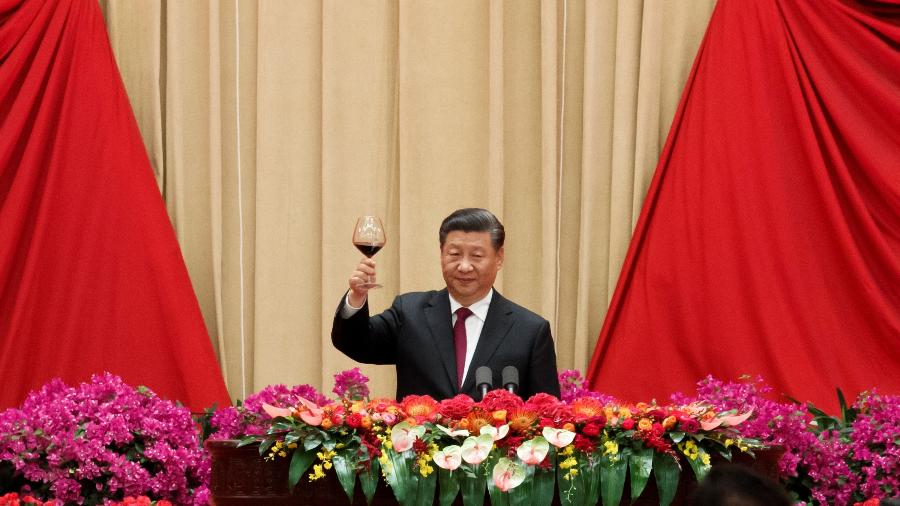 O presidente chinês, Xi Jinping, durante recepção em comemoração ao aniversário de 70 anos da fundação da República Popular da China - Thomas Peter/Reuters