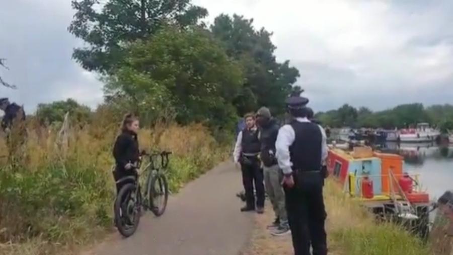 Andrew Boateng e seu filho Huugo foram detidos no norte de Londres enquanto participavam de passeio de bicicleta - Reprodução/Instagram