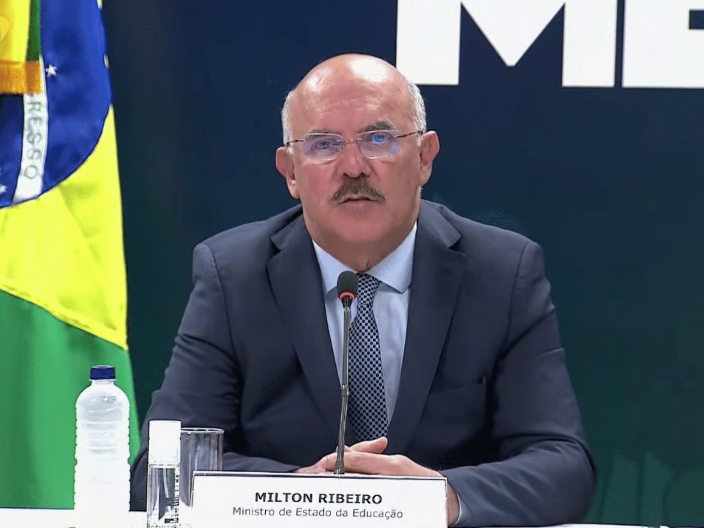 Folia pastoril no MEC: crime de responsabilidade e tráfico de influência