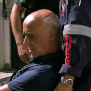 Ontem, Coronel Lima foi preso pela PF e levado de ambulância para hospital, de onde já teve alta - Reprodução 29.mar.2018/TV Globo
