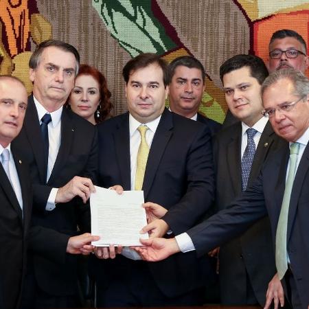 20.02.2019 - Jair Bolsonaro entrega PEC da Previdência ao Congresso - Marcos Corrêa/PR