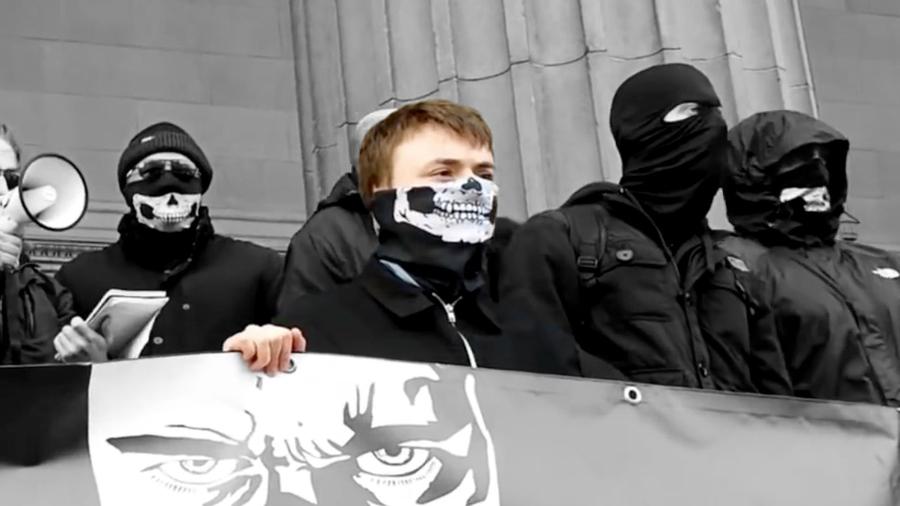 Jack Renshaw, o neonazista que confessou um plano para matar uma parlamentar no Reino Unido - BBC