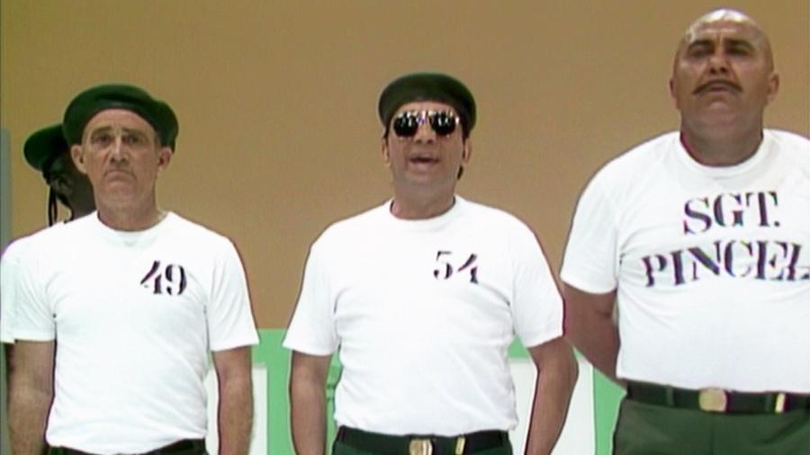 Renato Aragão, Dedé Santana  e Roberto Guilherme, em cena de Os Trapalhões - Reprodução YouTube