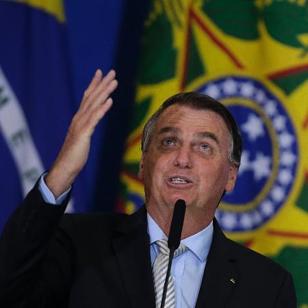 24.fev.2021 - O presidente Jair Bolsonaro (sem partido) durante cerimônia de posse dos novos ministros da Secretaria-Geral e da Cidadania - Dida Sampaio/Estadão Conteúdo