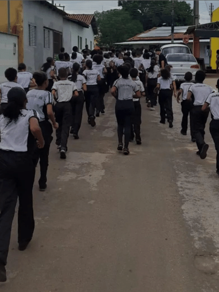 O Colégio Militar Euclides Bezerra Gerais é direcionado a alunos do 6º ao 9º ano do Fundamental