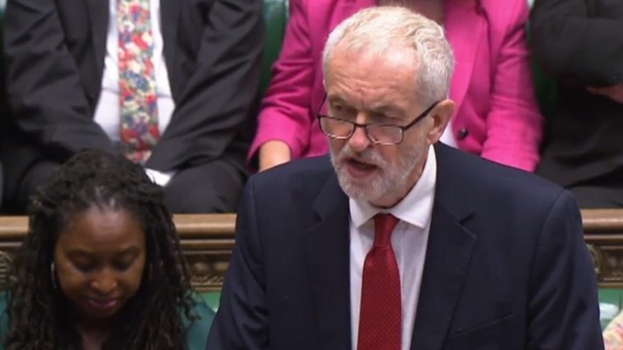 Líder do opositor Partido Trabalhista Jeremy Corbyn no Parlamento britânico - Tolga Akmen/PRU/AFP