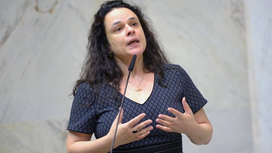 A deputada Janaína Paschoal (PSL) chamou Bolsonaro e seus filhos de "uma família de malucos" - José Antonio Teixeira/ALESP