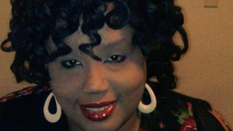  Laronda Jolly, de 56 anos, mulher encontrada morta em apartamento onde filhos viveram com o cadáver dela - Reprodução/News 4 Nashville