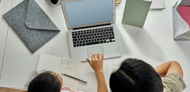 A que ponto chegamos: escola nos EUA manda criança ficar de castigo no Zoom