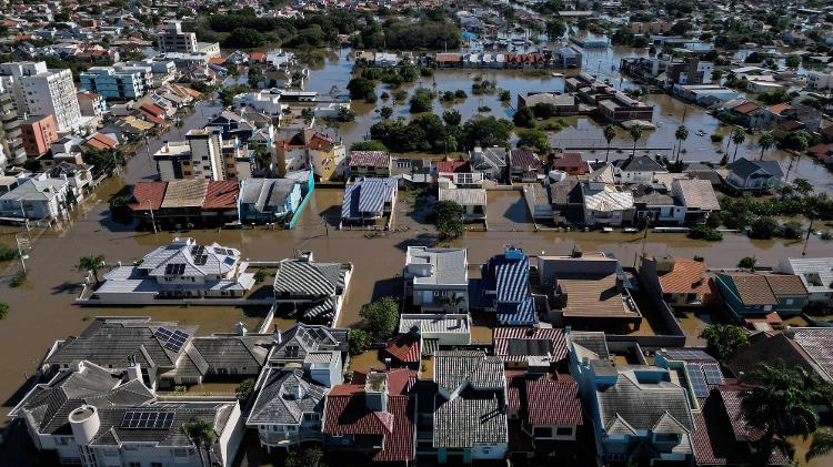 Enchente em Canoas, no Rio Grande do Sul, após fortes chuvas