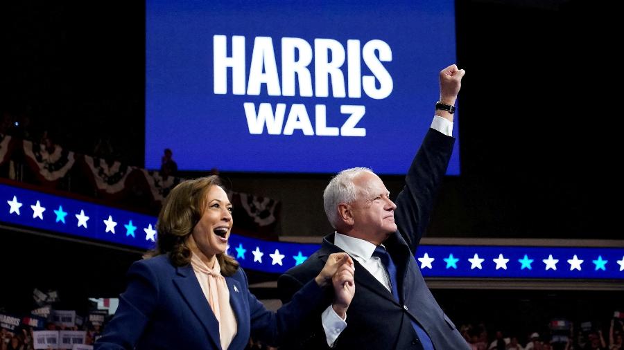 Kamala Harris e seu recém-escolhido companheiro de chapa para vice-presidência, o governador de Minnesota Tim Walz