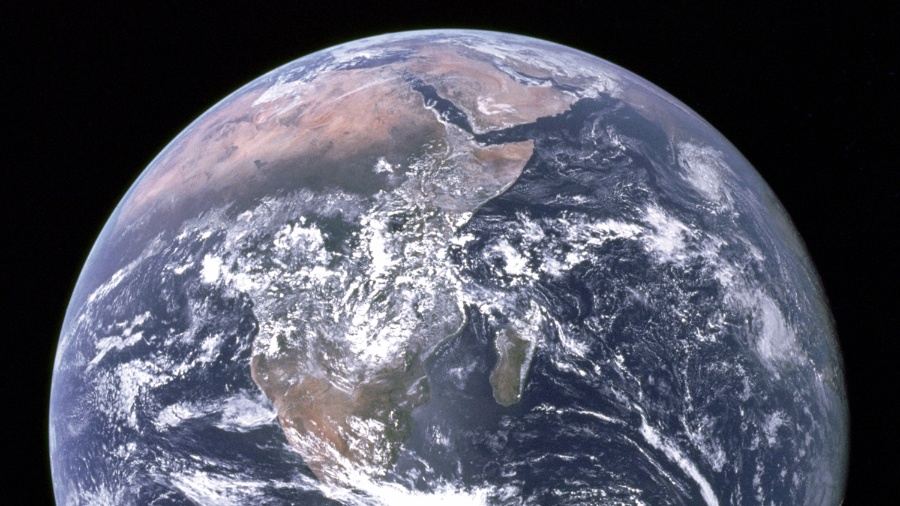 Já pensou ver o planeta Terra na varanda do seu quarto?  - Tripulação da Apollo 17/Nasa