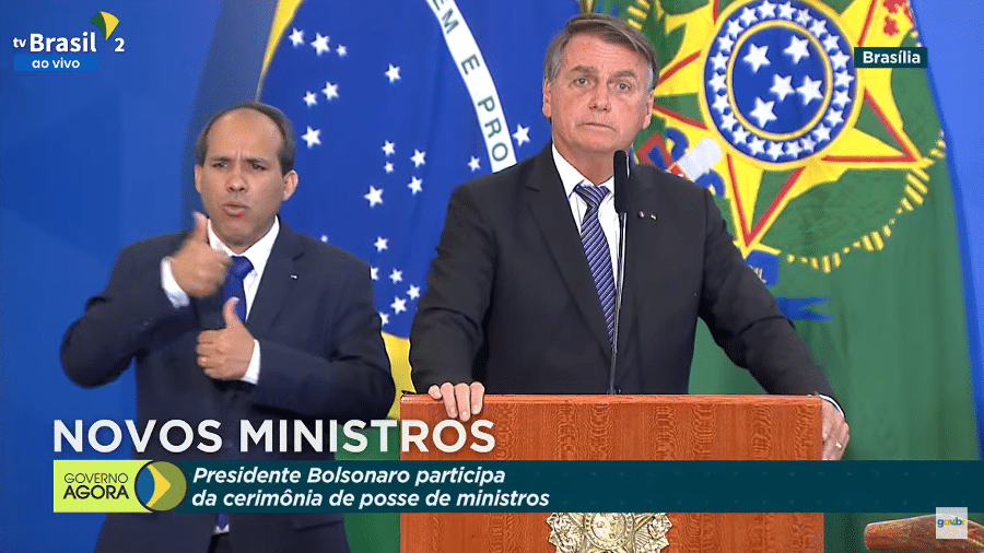 31 de mar. 2022 - Presidente Jair Bolsonaro discursa em cerimônia de despedida de ministros - Reprodução/TV Brasil