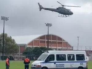 Hospitais ficam ilhados, e pacientes são transferidos de helicóptero