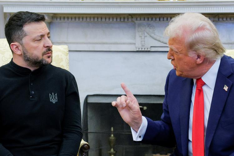 O presidente dos EUA, Donald Trump, bateu boca com o presidente ucraniano Volodymyr Zelensky na Casa Branca