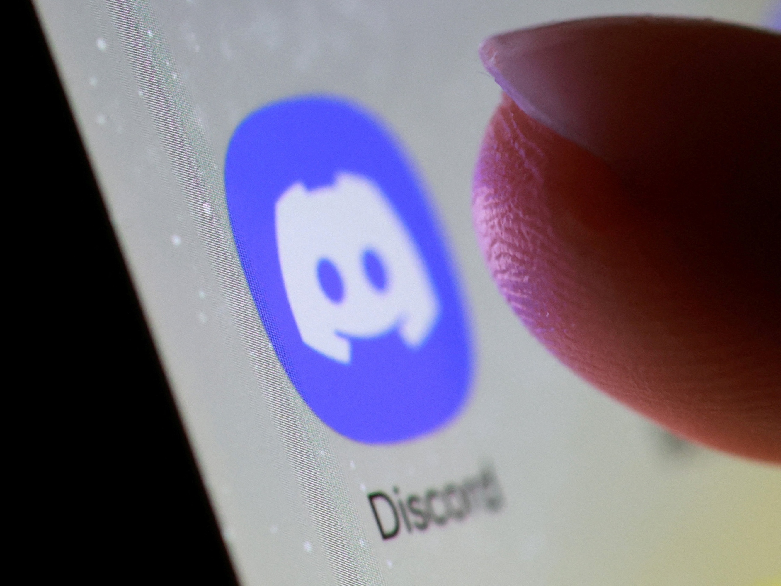 Helton Simões Gomes: Discord assume falha de IA, mas diz que derrubou live antes de suicídio