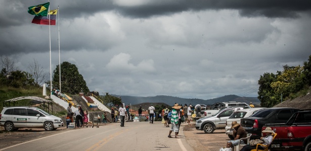 Fronteira entre Brasil e Venezuela, em Paracaima (RR), por onde entrou a família da criança com sarampo - Bruno Santos/ Folhapress
