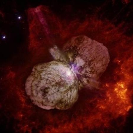 Eta Carinae, estrela mais luminosa da Via Láctea, perderá nuvem de poeira que hoje ofusca seu brilho quando vista da Terra - Nasa/Nathan Smith/Berkeley