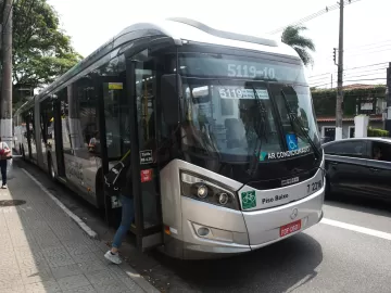 Justiça dá 48h para Prefeitura de SP explicar aumento na tarifa de ônibus