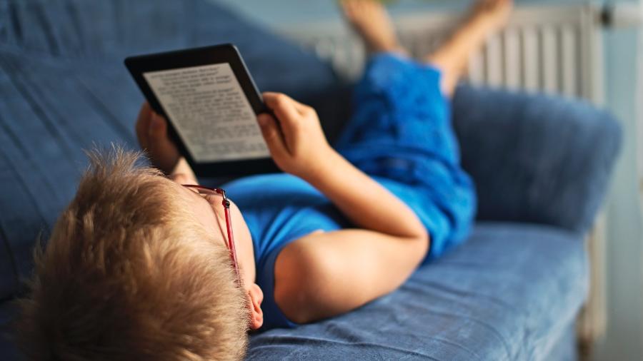 Kindles da quinta geração ou anteriores perderão acesso à Loja - iStock