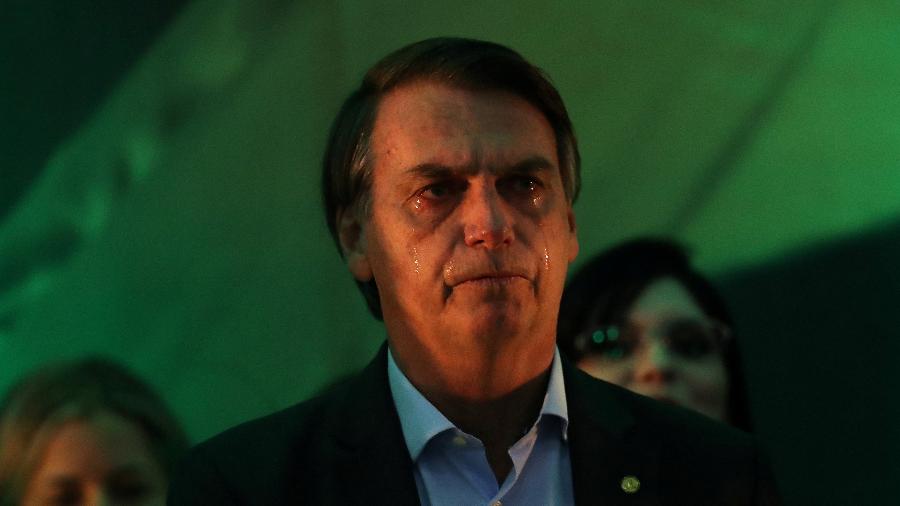 22.jul.2018 - Jair Bolsonaro chora em convenção do PSL que oficializou sua candidatura à Presidência - Ricardo Moraes/Reuters