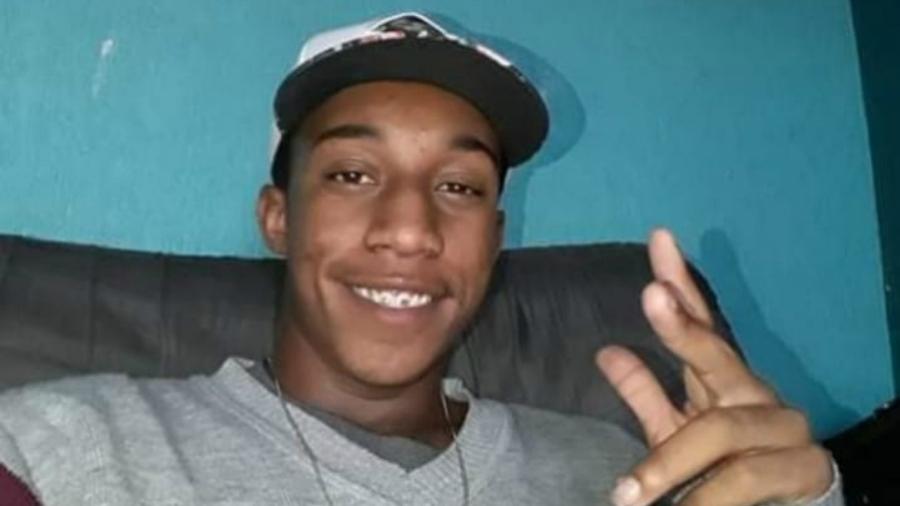 Carlos Eduardo dos Santos Nascimento, 20, desaparecido após abordagem feita por policiais militares em Jundiaí (SP) - Arquivo pessoal