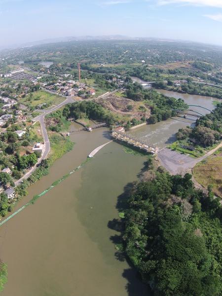 Ponto de captação de águas na ETA do Rio Guandu na Baixada Fluminense - Divulgação/Comitê Guandu