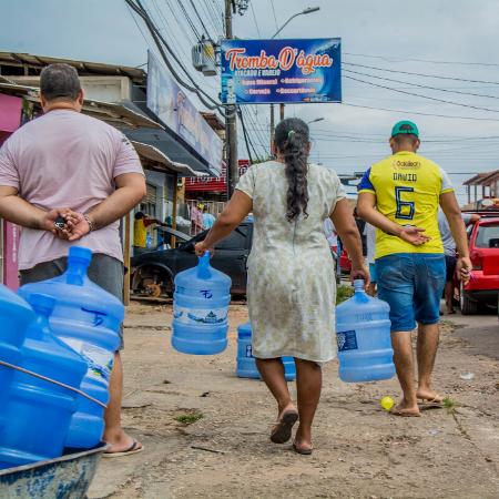 Com apagão, população sofre sem água - Maksuel Martins/Fotoarena/Estadão Conteúdo