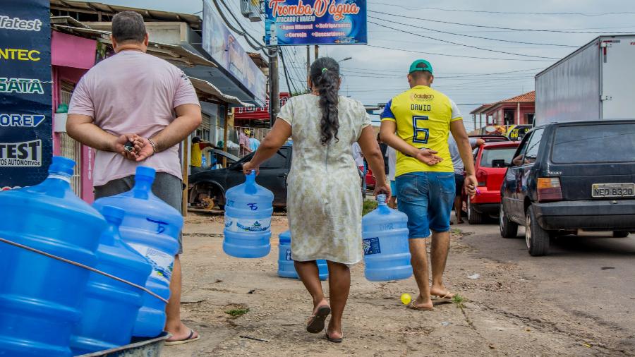População sofre com crise de desabastecimento no Amapá, gerando filas em postos e falta de água - Maksuel Martins/Fotoarena/Estadão Conteúdo