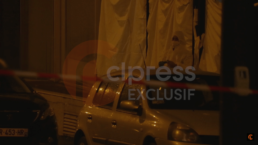 Lonas brancas foram estendidas sobre uma fachada, onde policiais trabalharam durante toda a noite - Reprodução/YouTube - Clément Lanot
