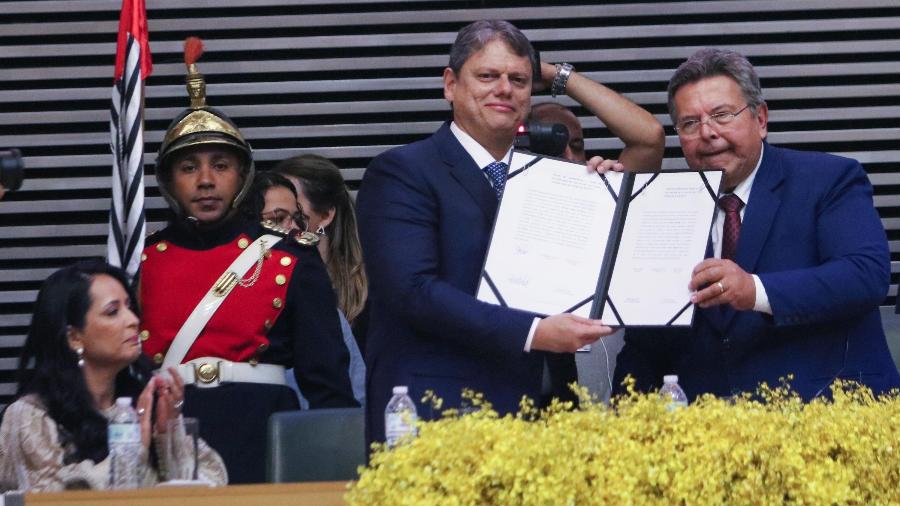 Tarcísio de Freitas assumiu cargo de governador de São Paulo neste domingo (1) na Alesp - TOMZÉ FONSECA/Estadão Conteúdo
