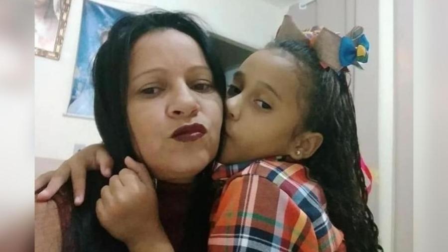 Suilam Mirelle de Almeida, 49, e Vitória Tauani, 10, foram assassinadas dentro de casa em Caruaru (PE)
